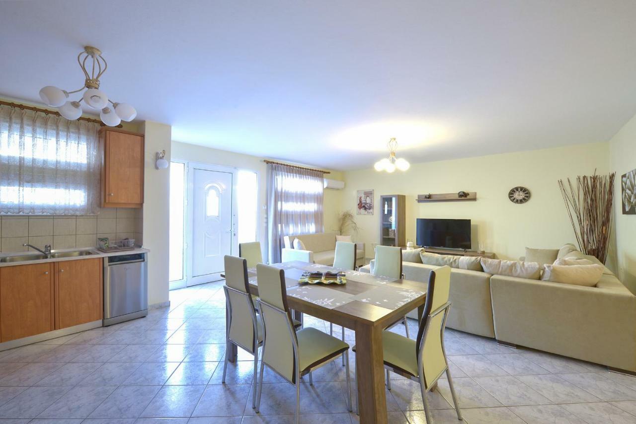 G&G House Apartment Kavála Luaran gambar